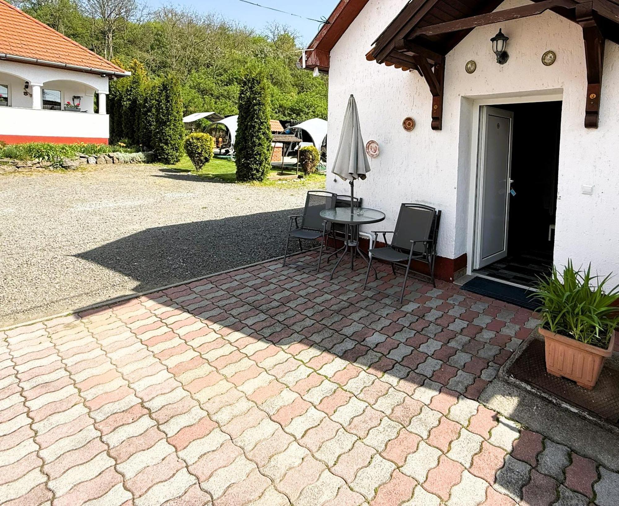 Harmony Vendeghaz Egerszalok Apartment Exterior photo